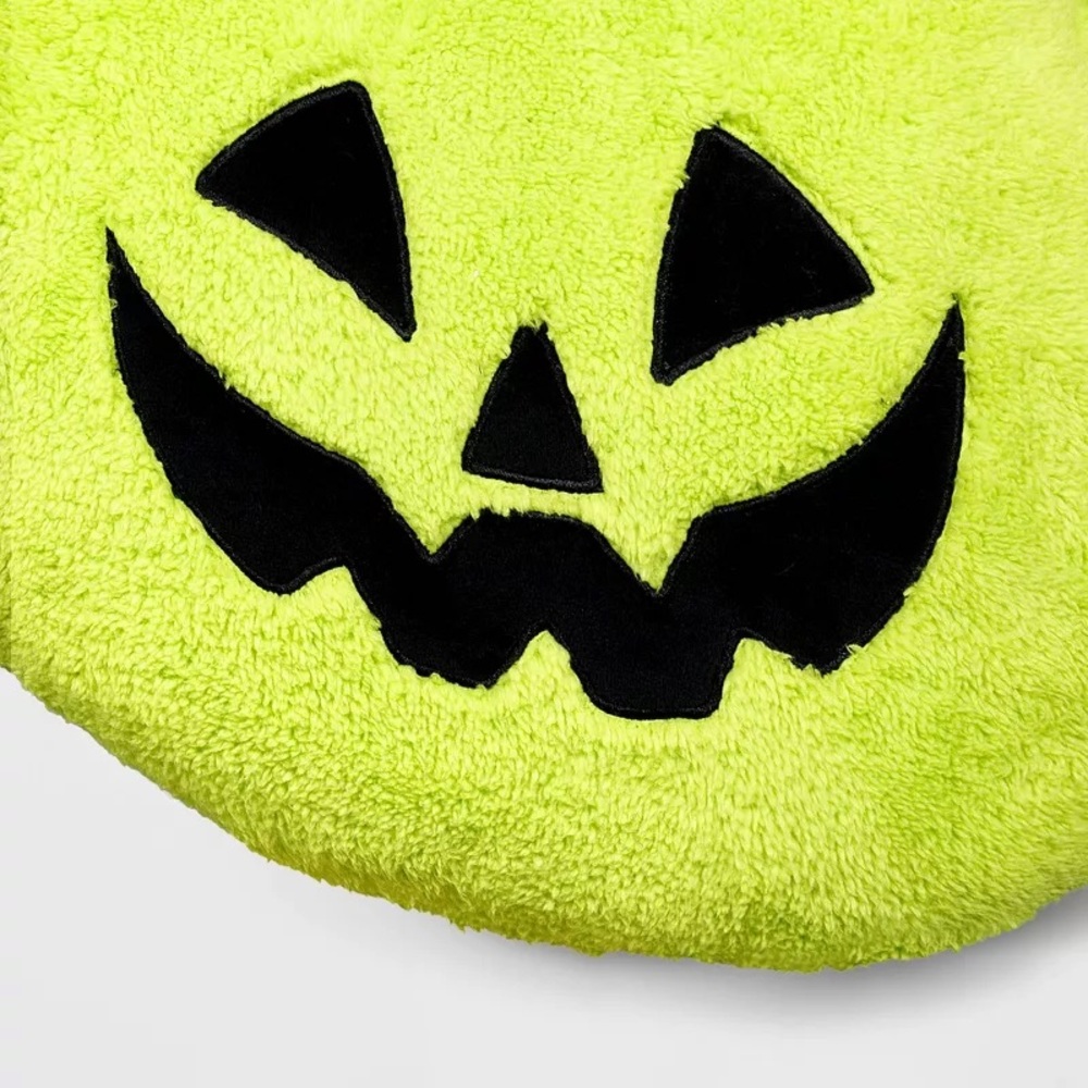 NOT FOR SALE Pumpkin Shaped Halloween Faux Shearling Pillow Green nwt Indoor - Picture 2 of 3